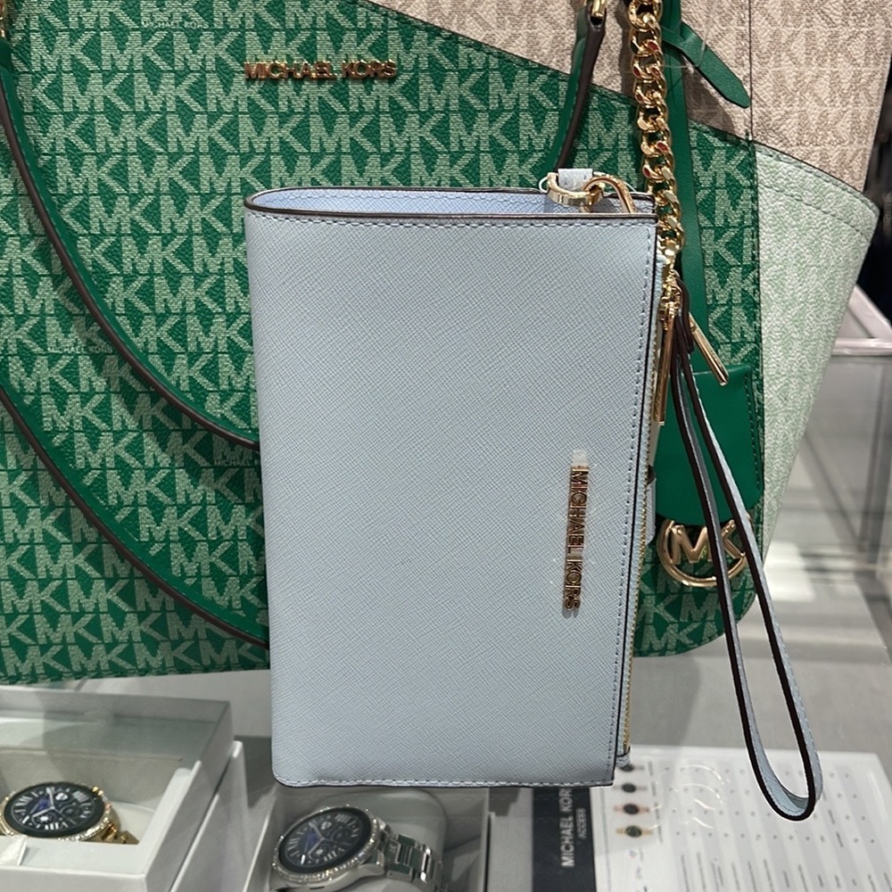 MICHAEL KORS LARGE DOUBLE ZIP WRISTLET WALLET PHONE CASE CLUTCH 
Vista Blue